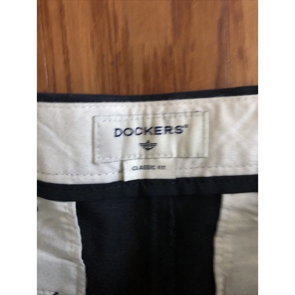 Dockers Comfort Khaki Pants Mens 36x30 Navy Blue Relaxed Pleated Stretch Cotton